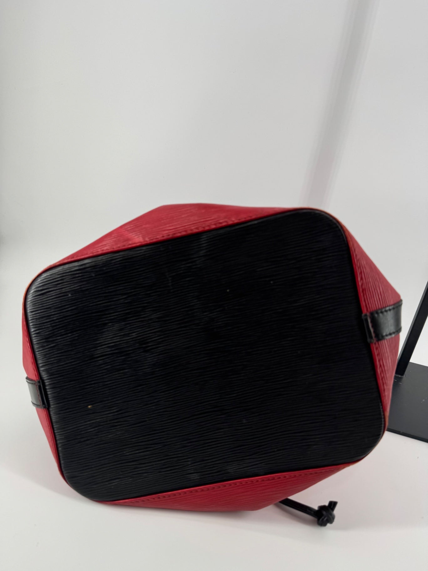 Louis Vuitton Epi Noé GM Red