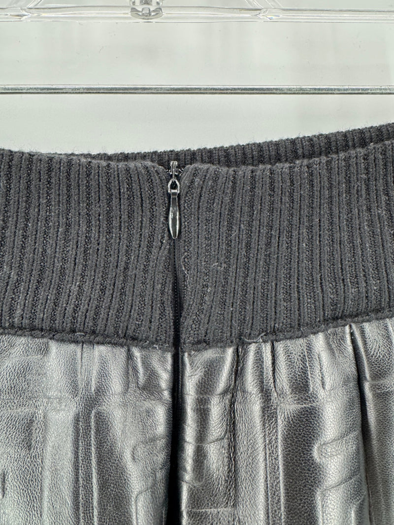 Fendi Black Embossed FF (Zucca) Leather Skirt Tea Length Pencil - Black