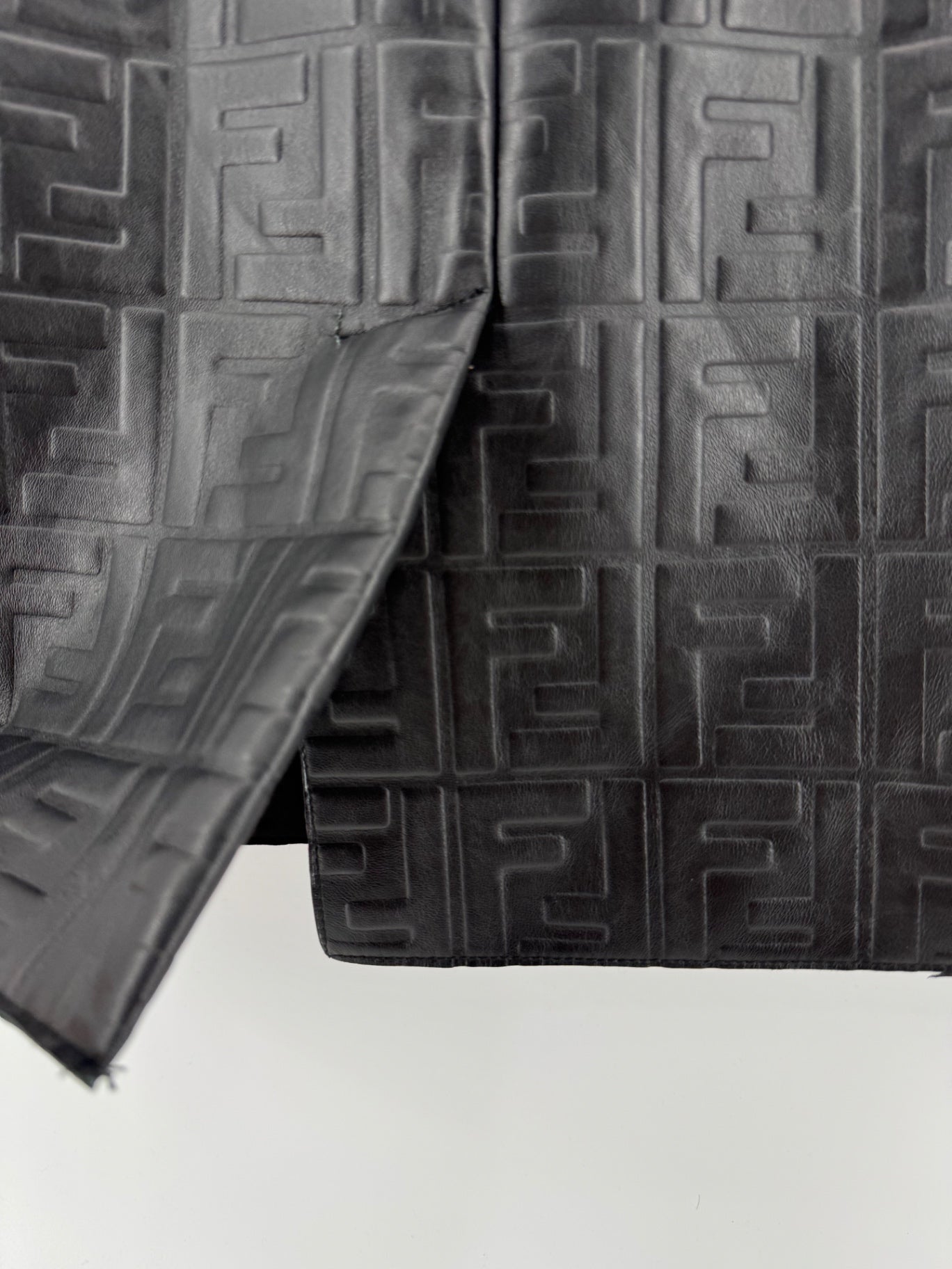 Fendi Black Embossed FF (Zucca) Leather Skirt Tea Length Pencil - Black