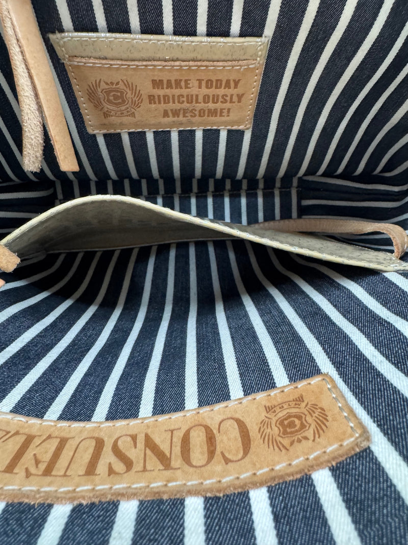 Consulea - Cream Esssentials Tote