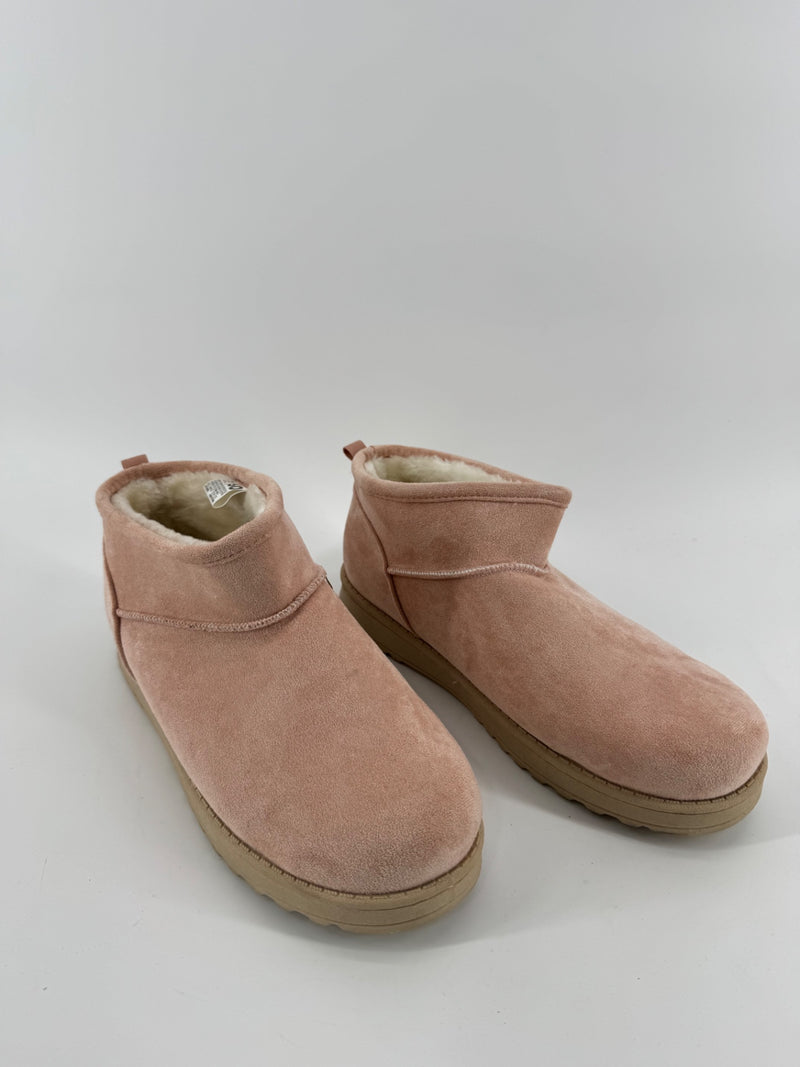 So Pink Ankle Fur Boots