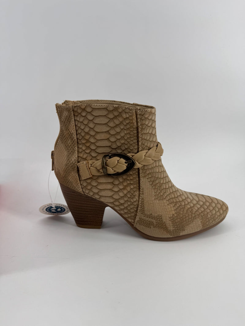 Baretraps Camel Ledell Ankle Boots
