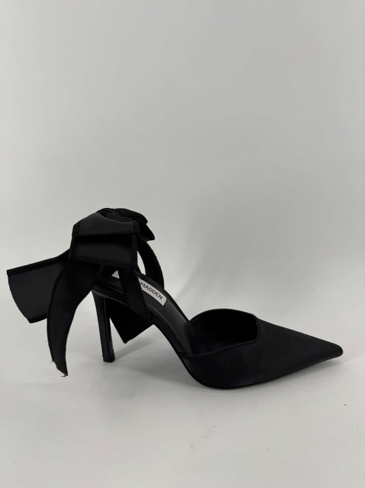 Steve Madden Black Bow Point Heels