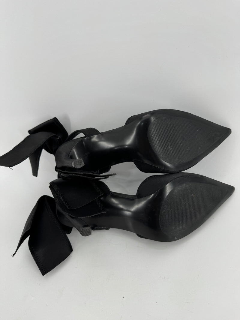 Steve Madden Black Bow Point Heels
