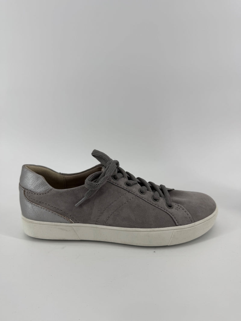 Naturalizer Gray Low Top Sneakers