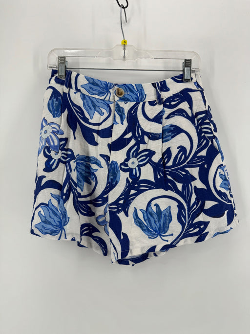 Entro White/Blue Floral Print Shorts