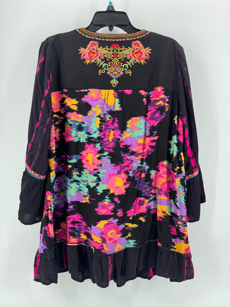Caleoaa Black Embroidered Top