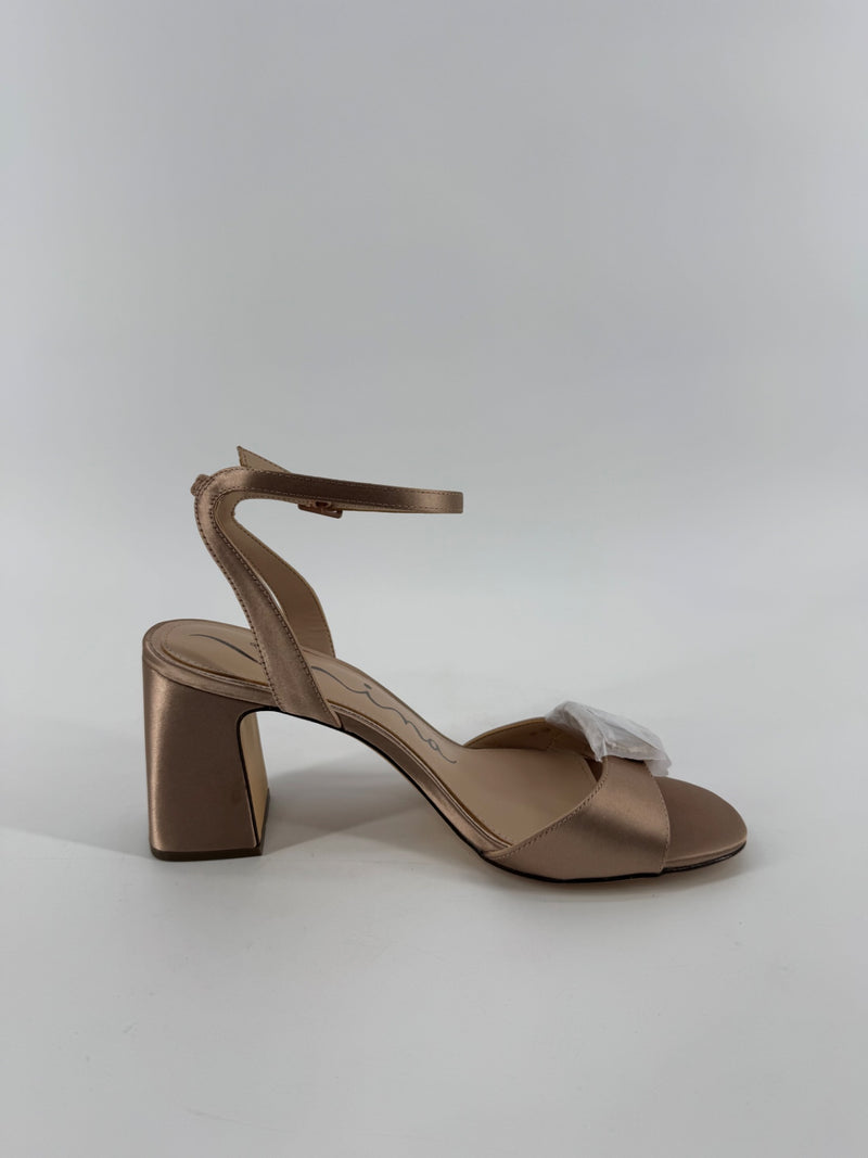 Nina Honey Quenbie-ys Heels Size 8.5