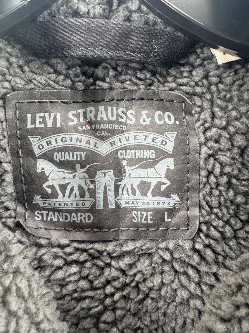 Levi’s Black Sherpa Jacket Size LG