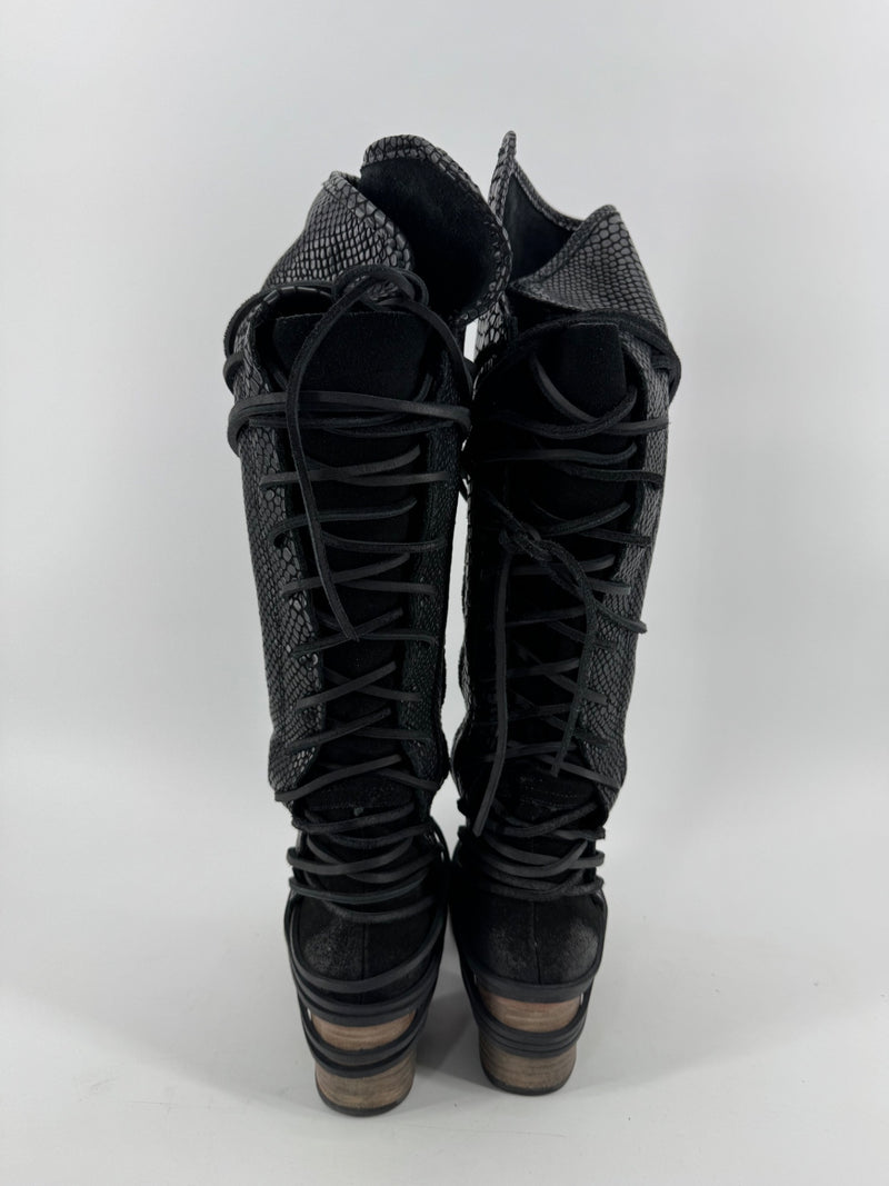 Freebird Black Coal Scale Boots Size 8
