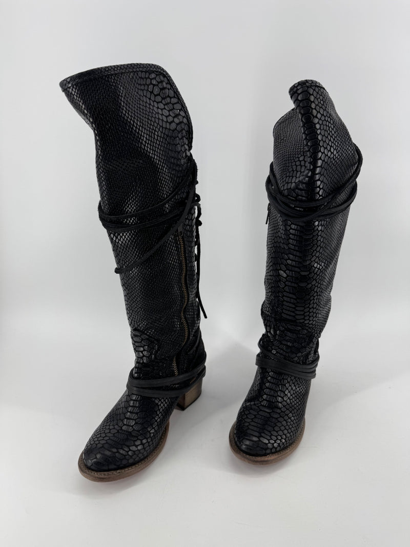 Freebird Black Coal Scale Boots Size 8