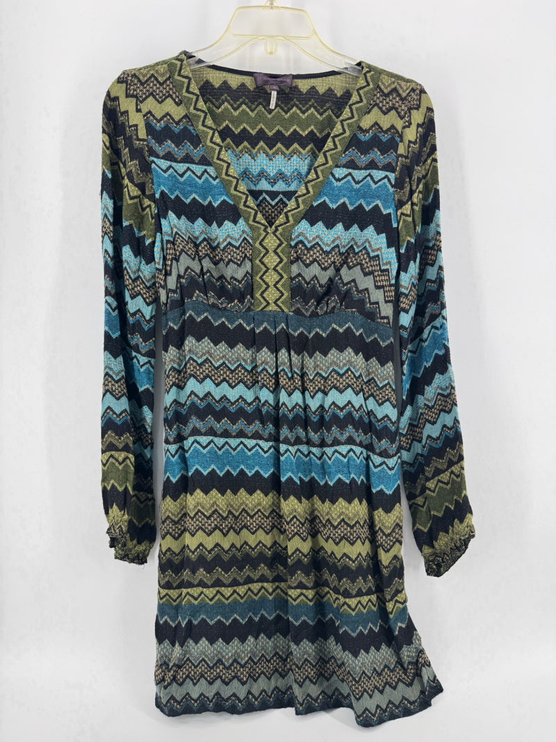 Half Bob Multicolor Patterned Dress Size SM