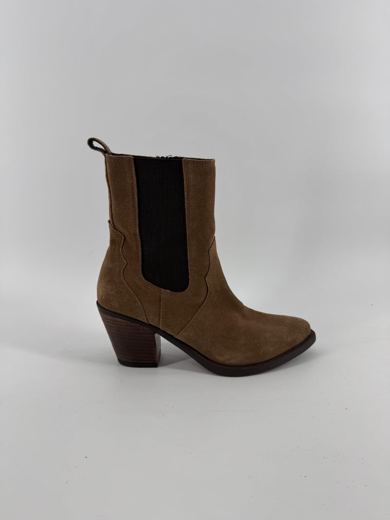 Frye Brown Mera Chelsea Boot Size 7.5