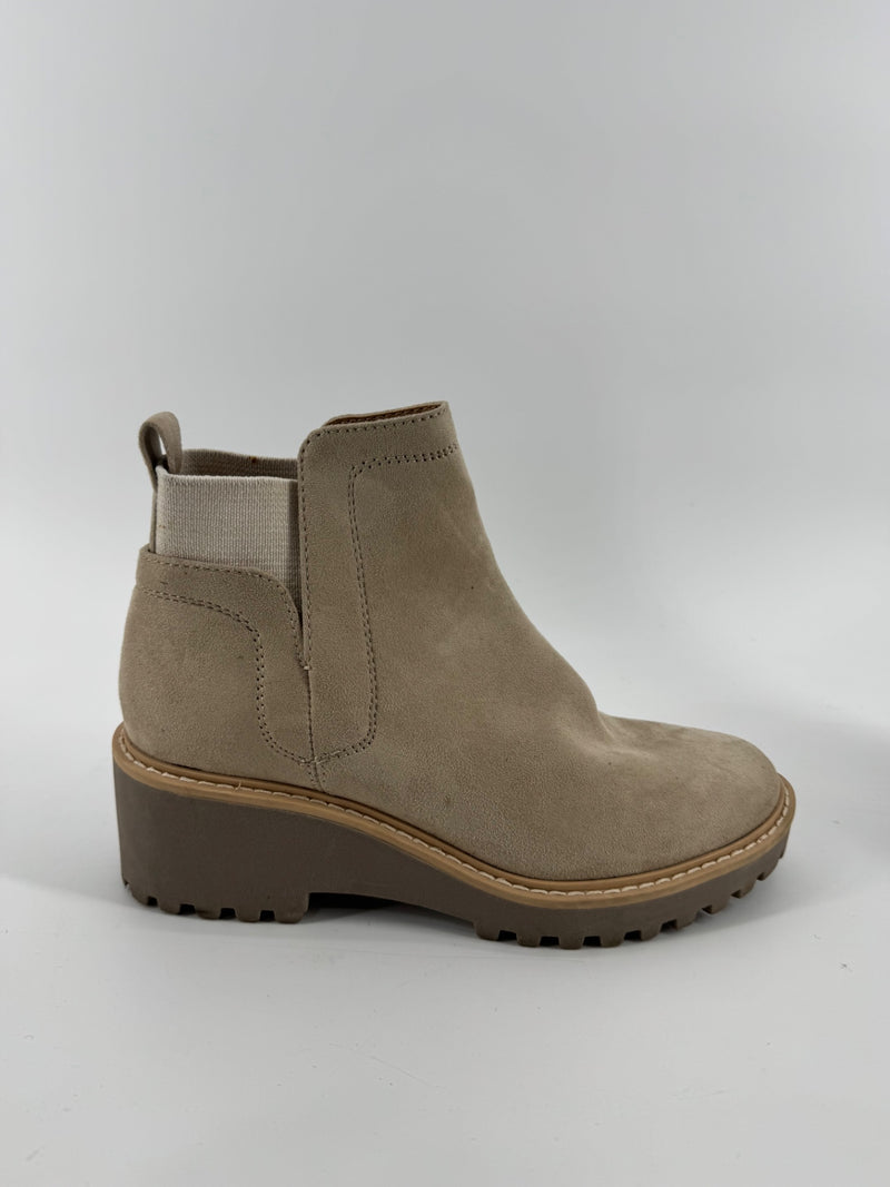 Dolce Vita Beige Rango Boots Size 7