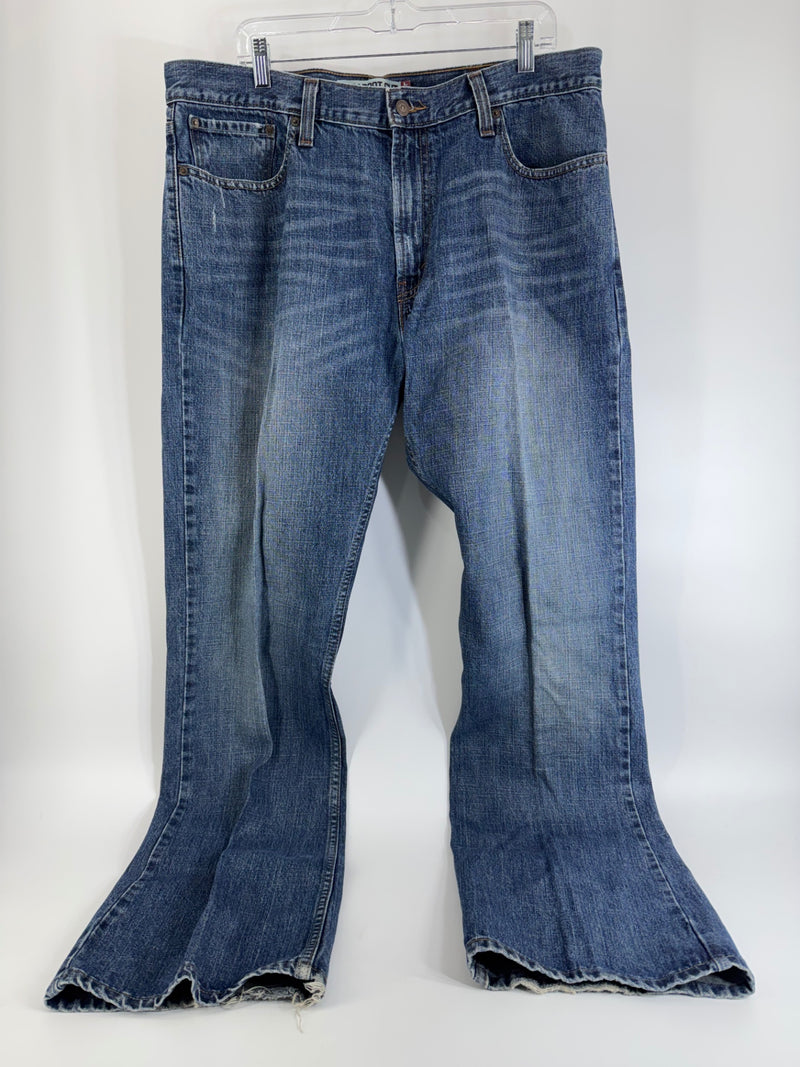 Levi Strauss & Co. Low Bootcut Size 38