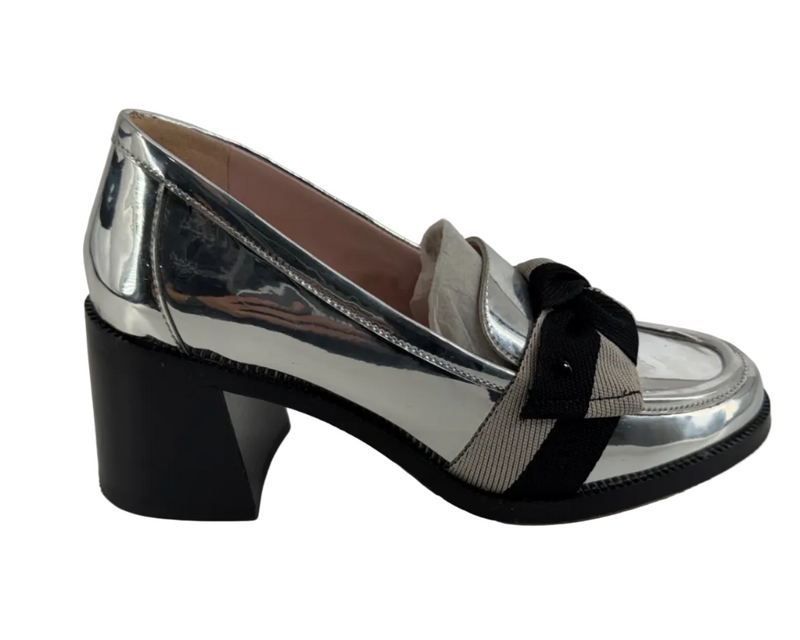 Kate Spade Silver Heel Loafers Size 7.5