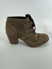 Clarks Brown Suede Ankle Boots Size 8.5