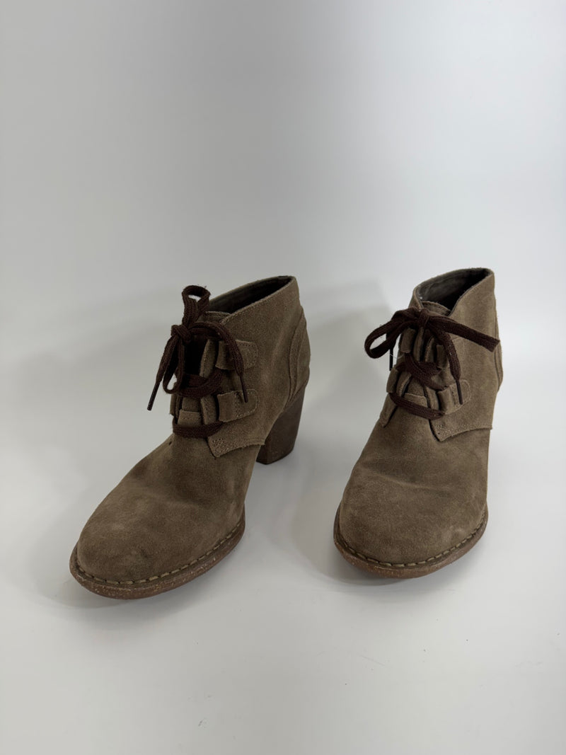 Clarks Brown Suede Ankle Boots Size 8.5