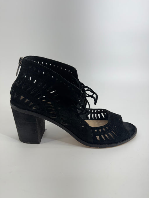 Vince Camuto Suede Tarita High Heels Size 8 