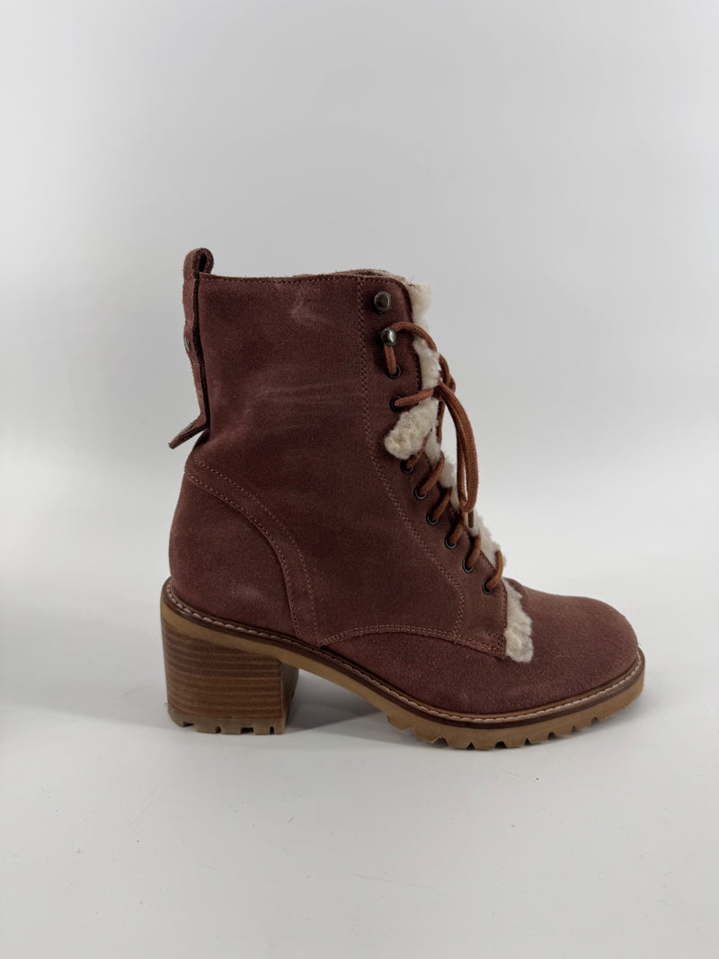 Seychelles Mauve Suede Lace Up Boots Sizs 7.5