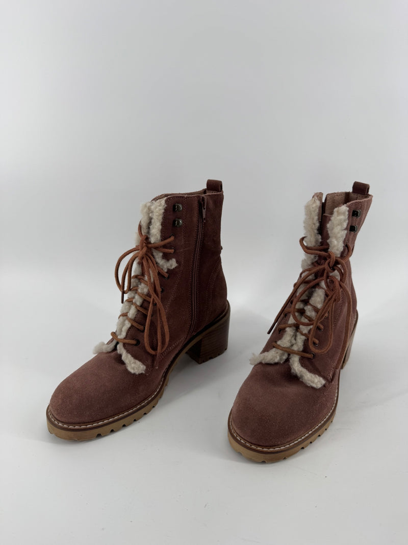 Seychelles Mauve Suede Lace Up Boots Sizs 7.5