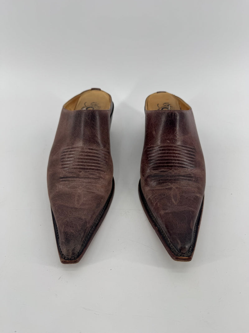 Charlie 1 Horse Pointed Toe Mules Size 6