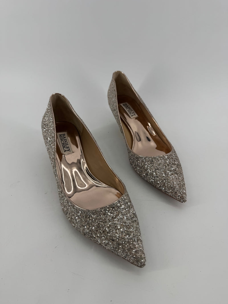 Badgley Mischka Silver Point Kitten Heels Size 8
