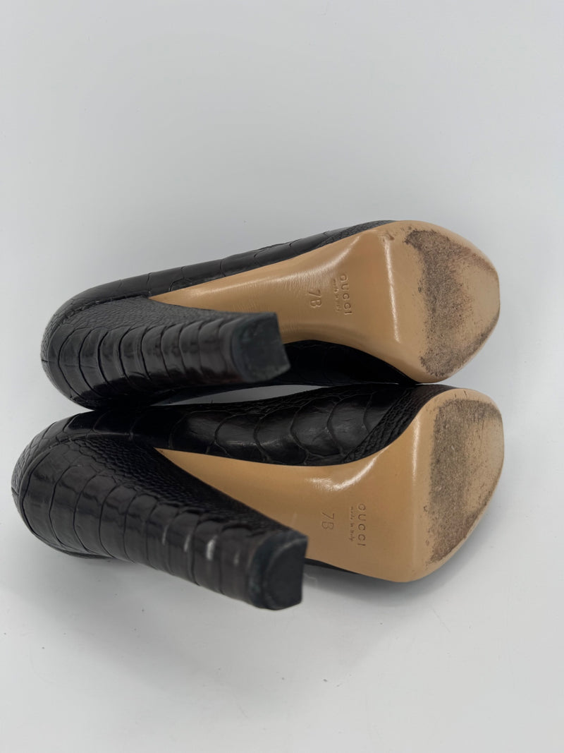 Gucci Croc Embossed Pump Heels Size 7