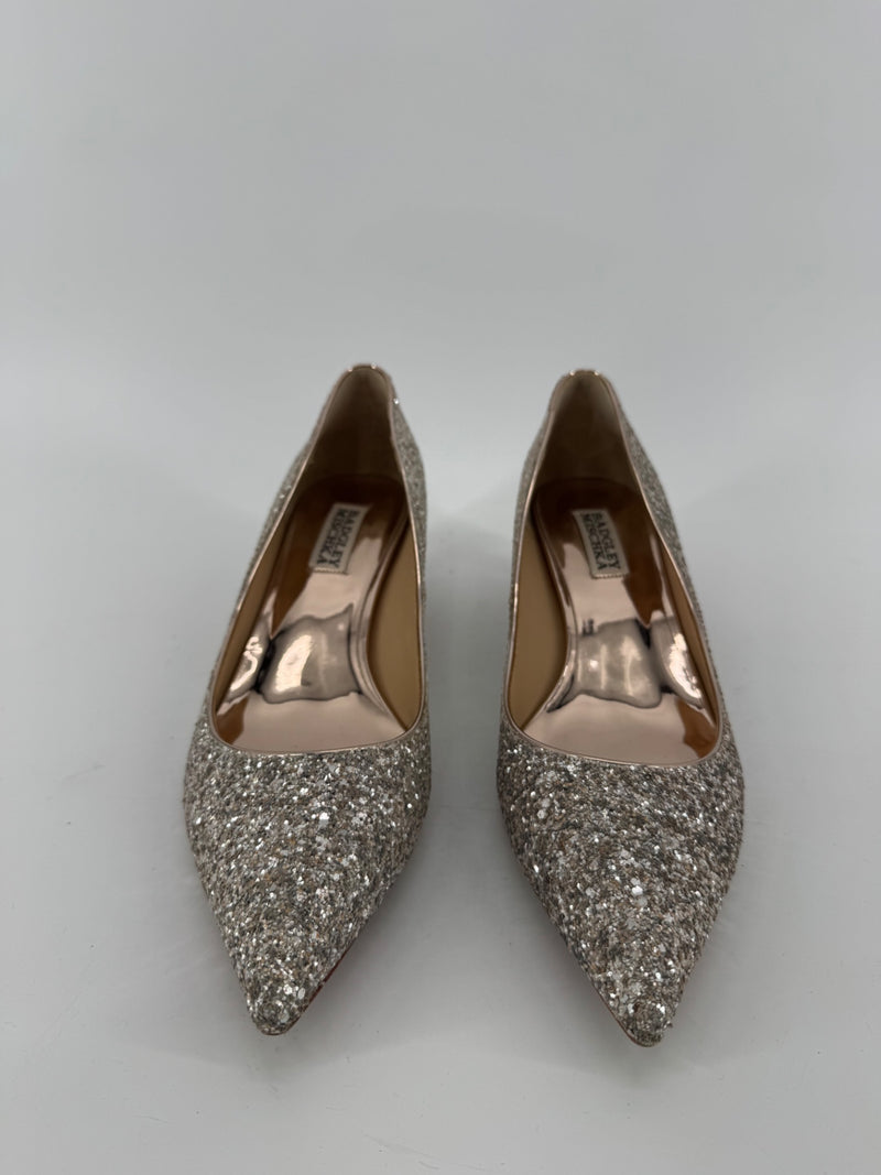 Badgley Mischka Silver Point Kitten Heels Size 8