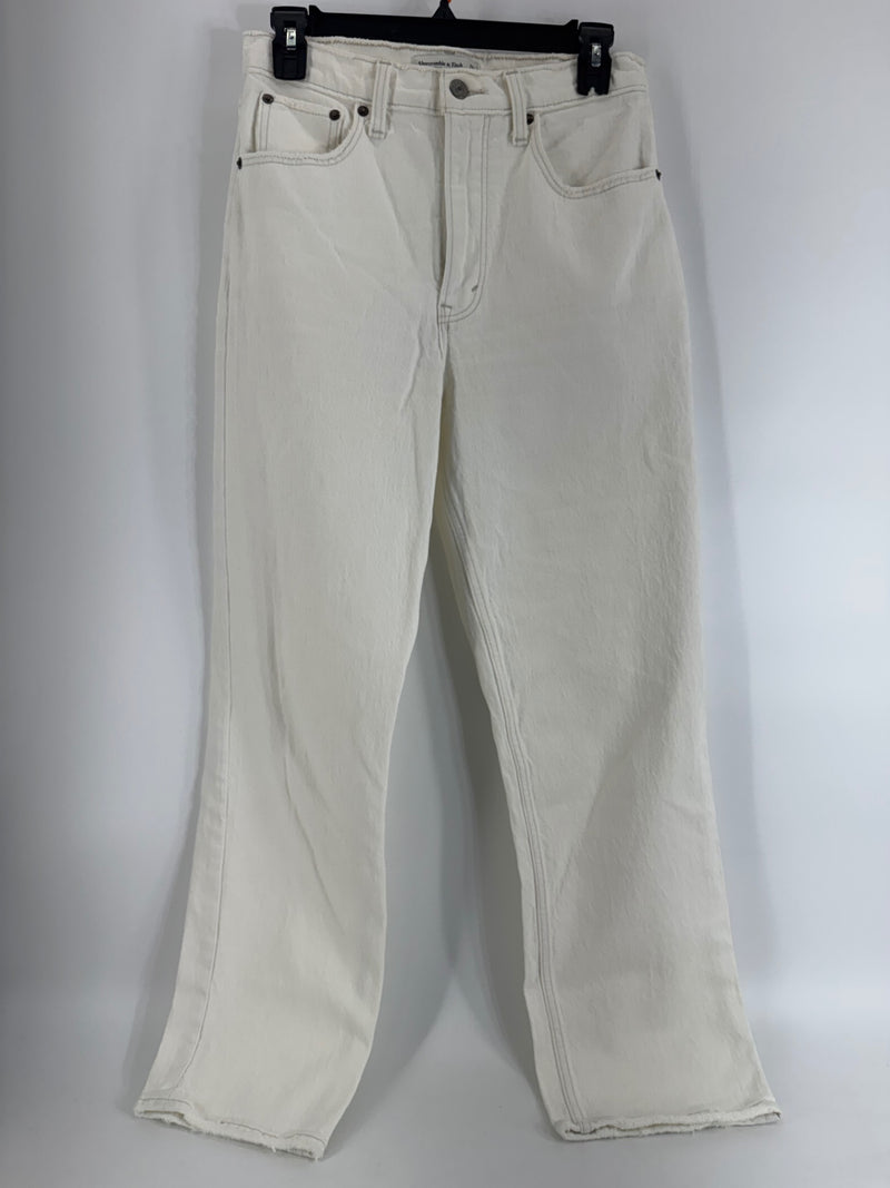 Abercrombie & Fitch High Rise Straight Size 28