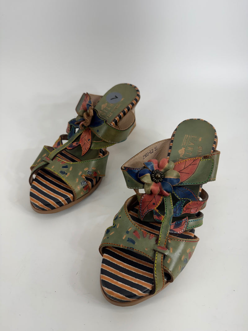Spring Step L'Artiste Multicolor Flower Heels Size 7 
