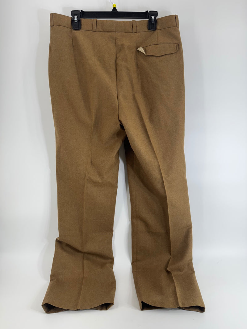 Yves Saint Laurent Tan Pants Size 36