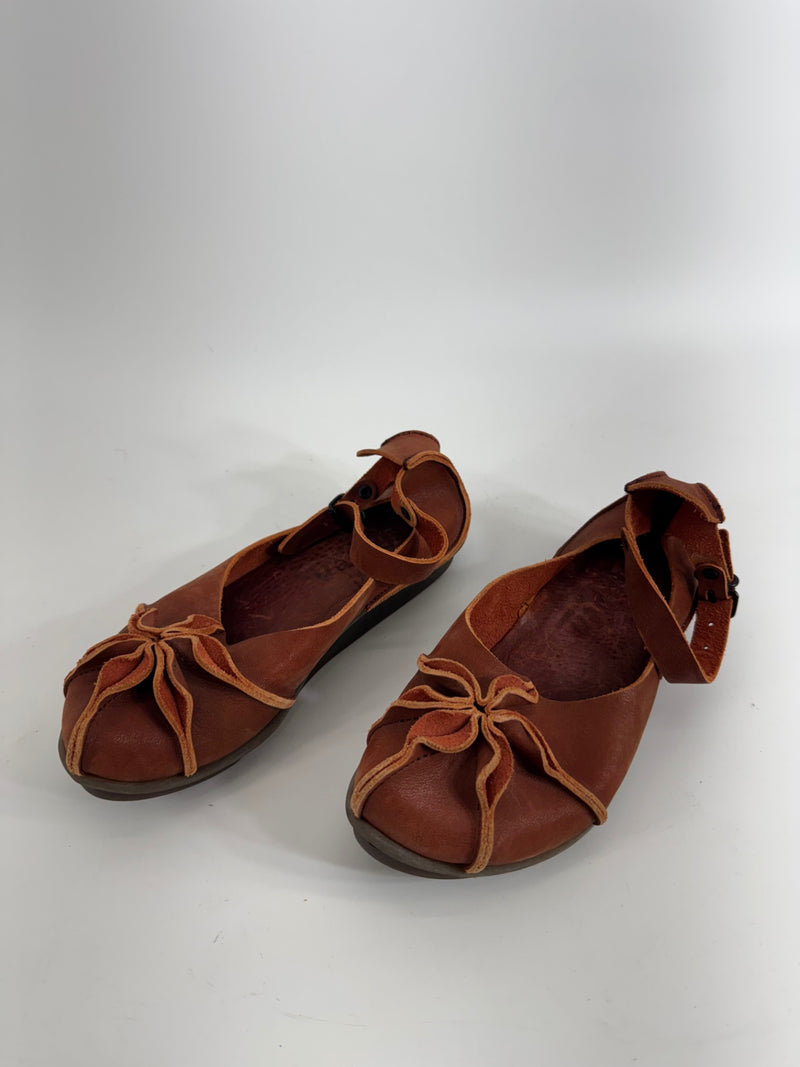 Trippen Peony Leather Flats Size 5