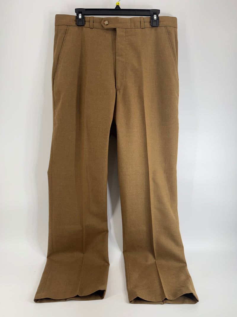 Yves Saint Laurent Tan Pants Size 36