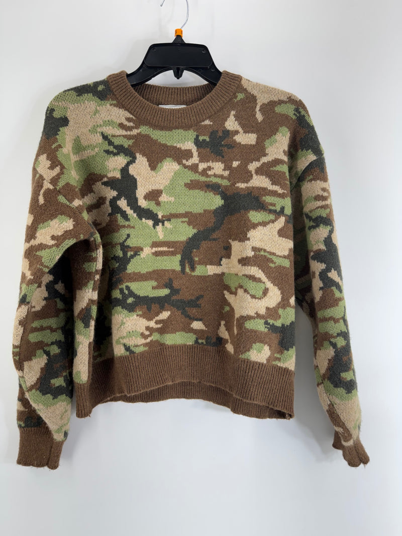 Daisy Street Camouflage Sweater Size SM